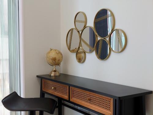 Fully Serviced Two Bed Apartment by ExCeL & O2 Room Type - Two-Bedroom Apartment Fully Serviced Two Bed Apartment by ExCeL & O2 Room Type - Two-Bedroom Apartment