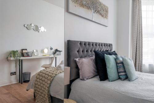 Woodside Gardens Luxury Properties near Alexandra Palace, Tottenham Stadium & Drumsheds - Tap to explore photos