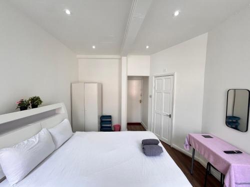 Y2 rest house ltd