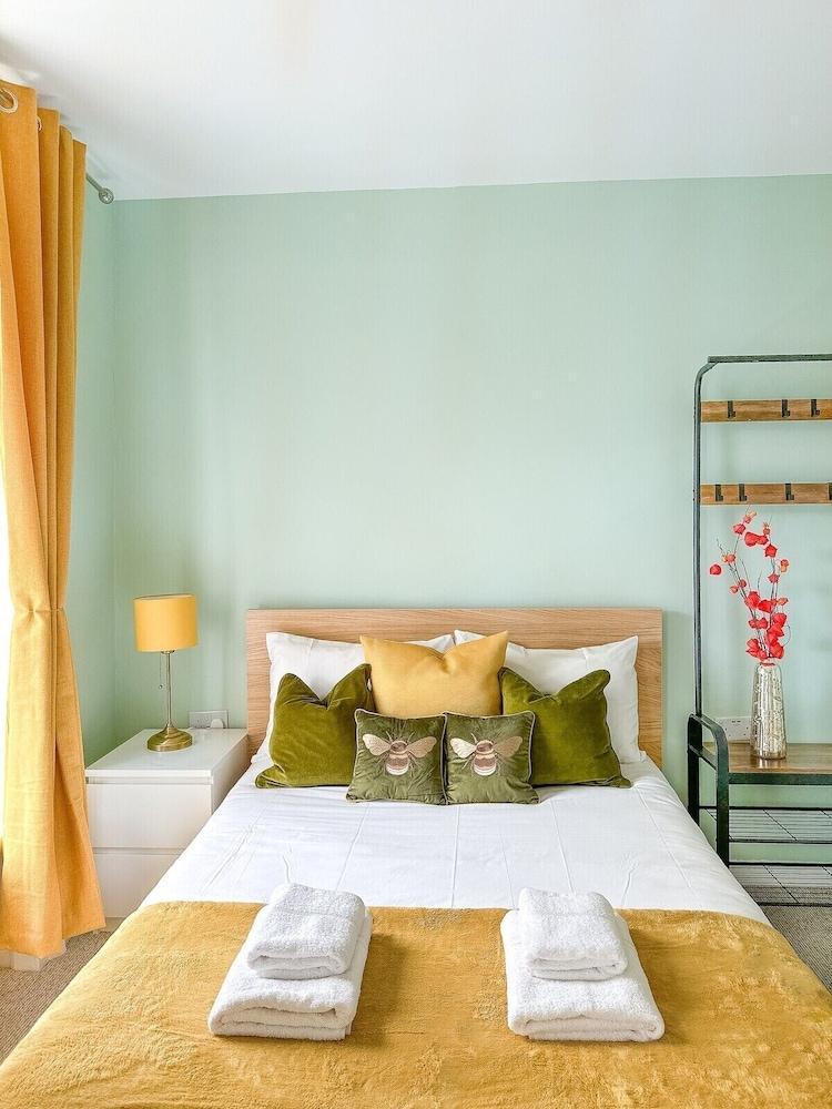 Camden Rooms Room Type - Family Apartment, Ensuite, City View