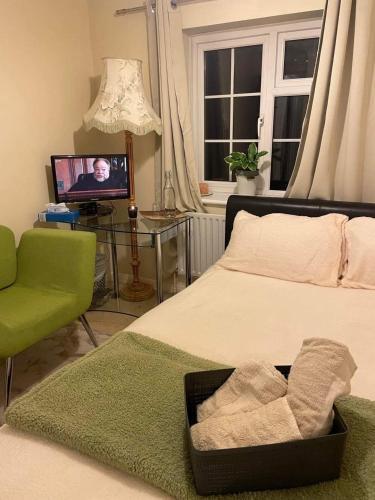 Cozy Homestay - Tap to explore photos