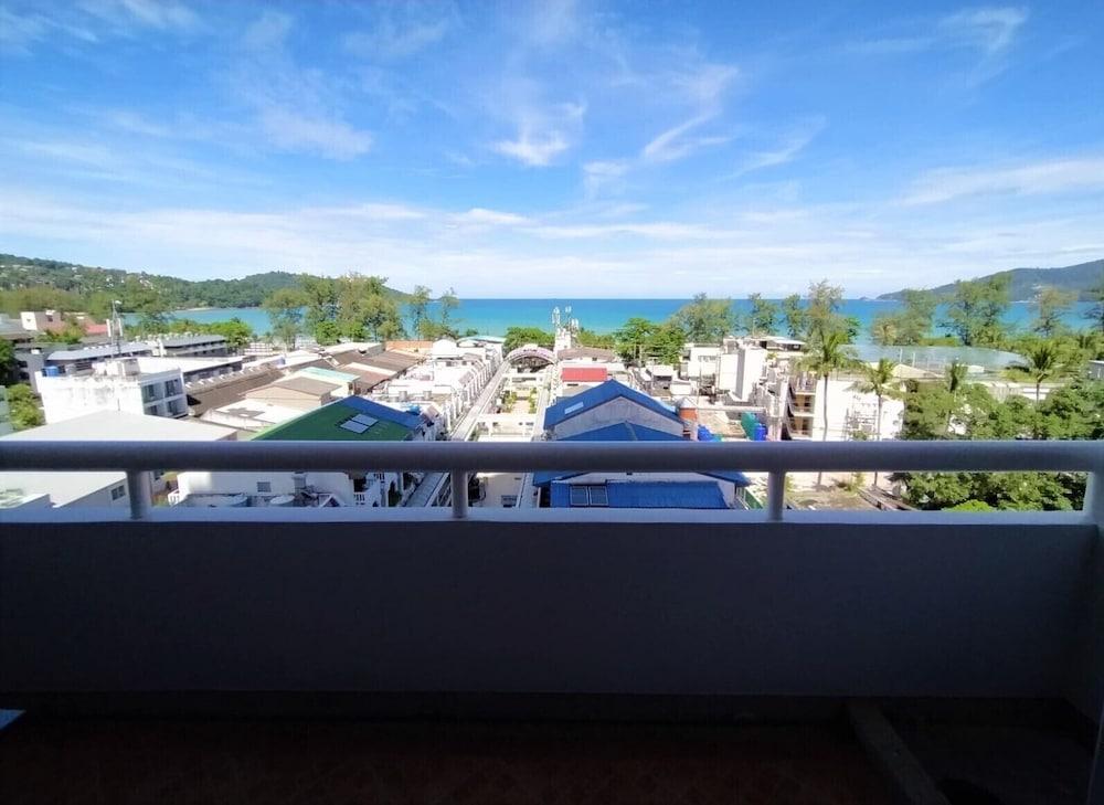 S703 Stunning sea View Flat Just 100 mt From the Beach