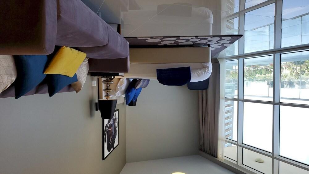 Artesia - 603b Peaceful Studio Apartment - Tap to explore photos