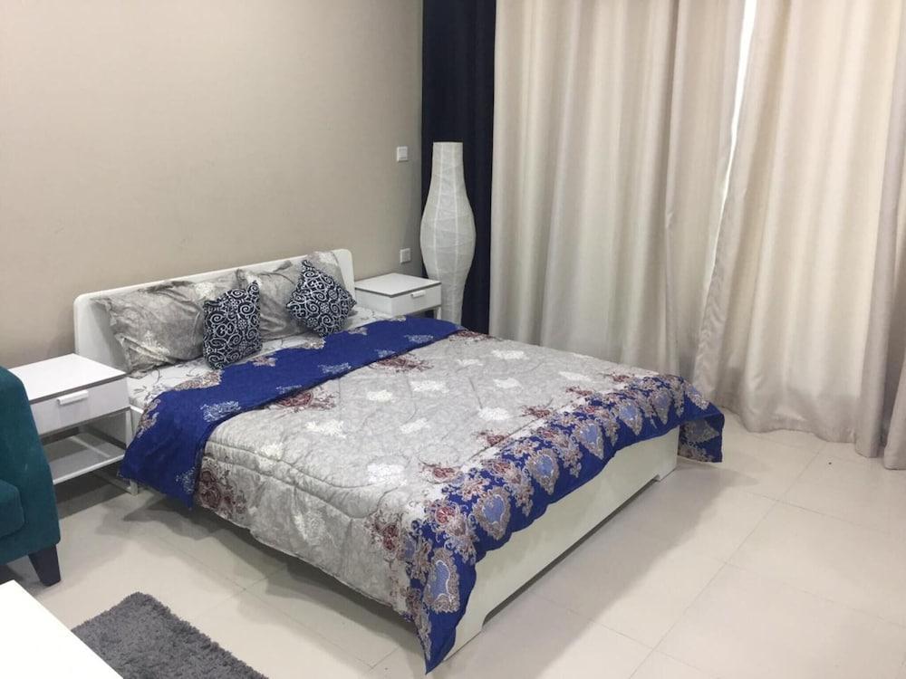 Unique And Stylish Furnished Studio With Pool