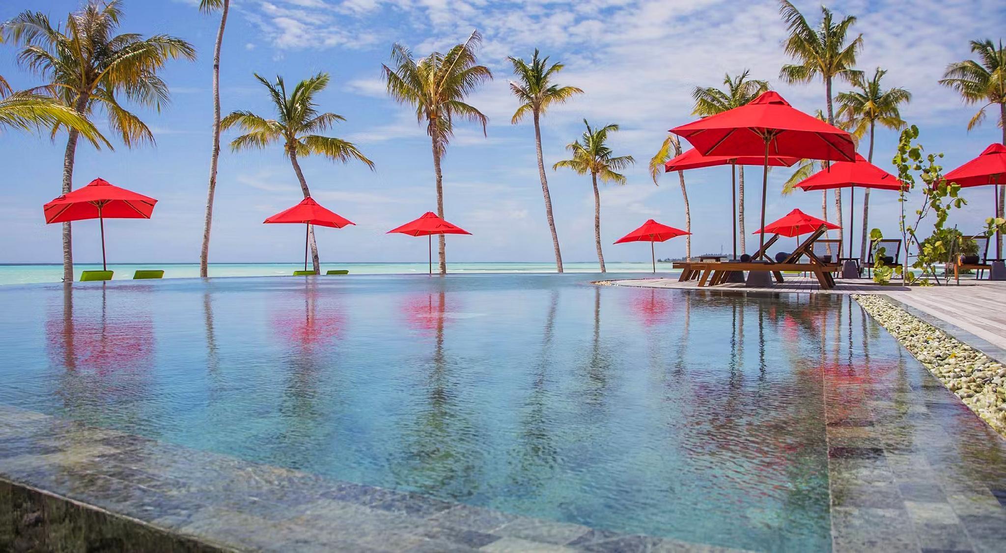Melia Whale Lagoon Maldives - Tap to explore photos