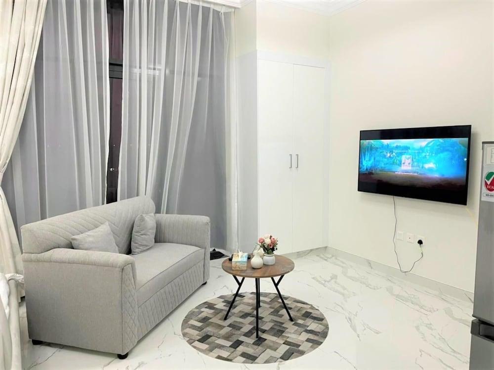 Amazing Stay in Majan Dubai Room Type - Apartment (0 Bedroom)