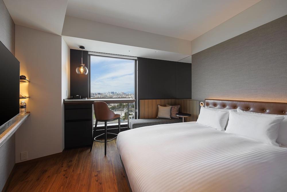 Hotel Metropolitan Tokyo Haneda Room Type - Superior Double Room, 1 Queen Bed, Non Smoking, River View (For 2 people) Hotel Metropolitan Tokyo Haneda Room Type - Superior Double Room, 1 Queen Bed, Non Smoking, River View (For 2 people)