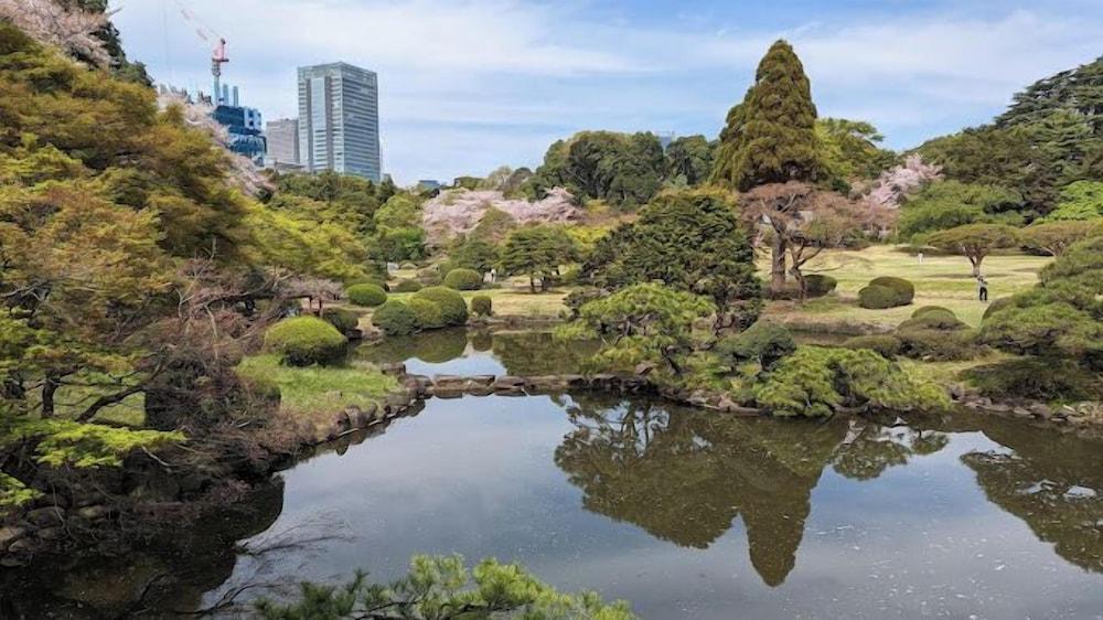 TOKYO E JOY INN - Nishishinjuku - Tap to explore photos