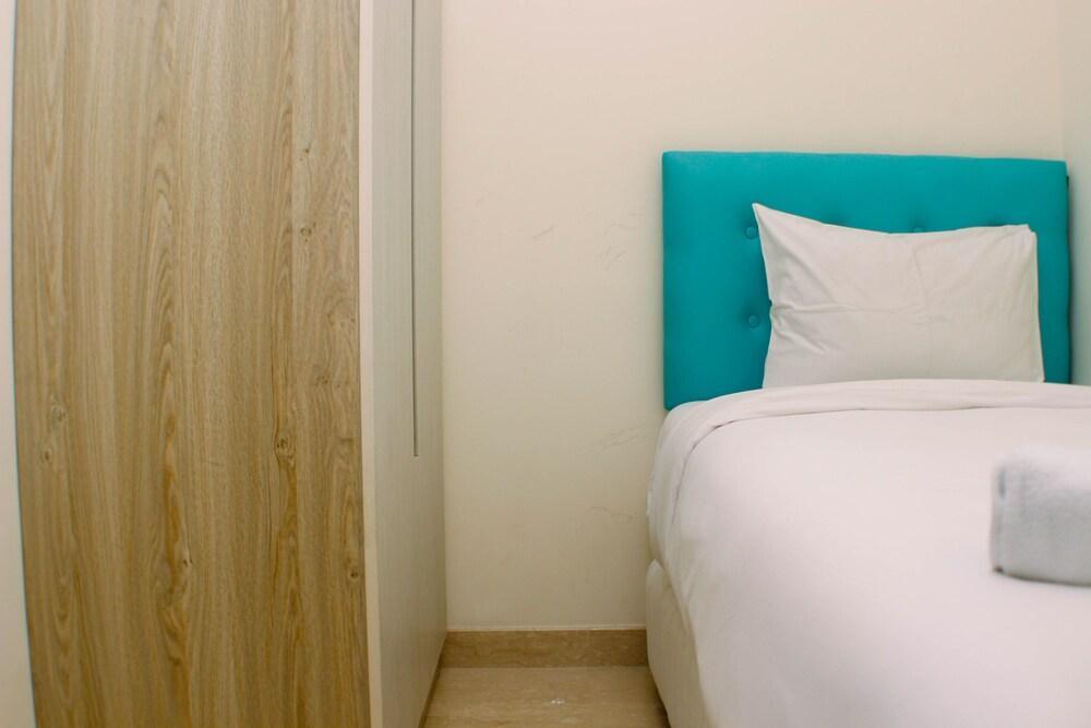 Stunning And Comfortable 2Br At Menteng Park Apartment - Tap to explore photos