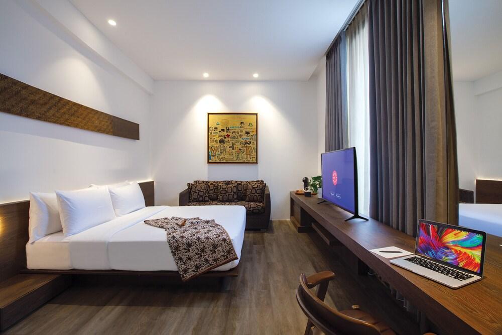 Miers Kuningan ARTOTEL Curated Room Type - Studio 28