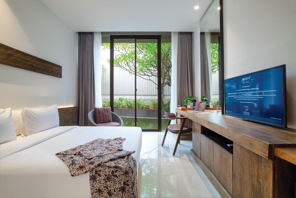 Miers Kuningan ARTOTEL Curated - Tap to explore photos