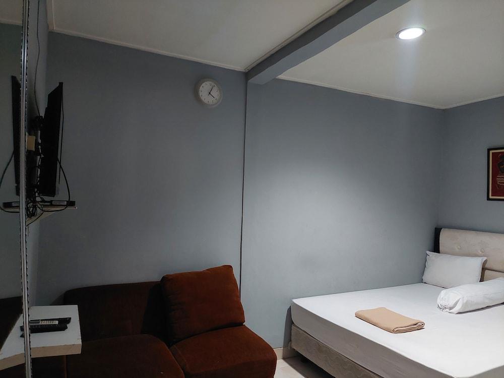 Pondok Seruni Kemanggisan Jakarta Room Type - Standard Double Room