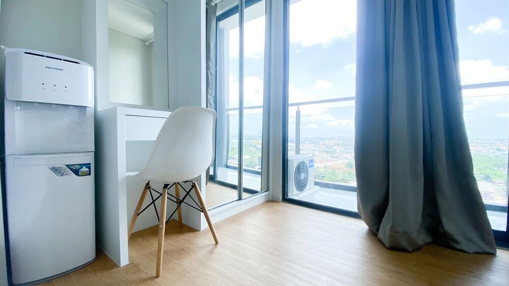 New And Modern Studio At Daan Mogot City Apartment - Tap to explore photos