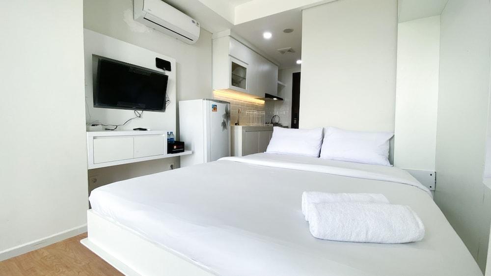 New And Modern Studio At Daan Mogot City Apartment