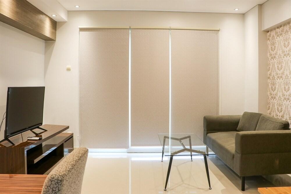 Nice 2Br Apartment At Maqna Residence - Tap to explore photos