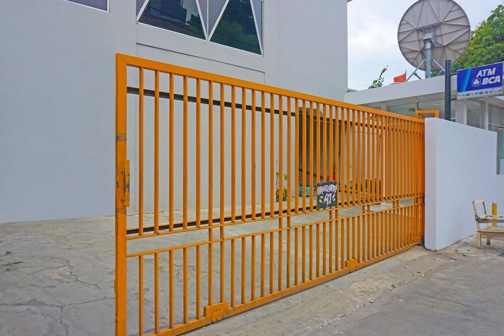 OYO 92180 Orange Garden 47 - Tap to explore photos