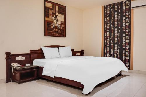 Townhouse OAK Bi Executive - Tap to explore photos