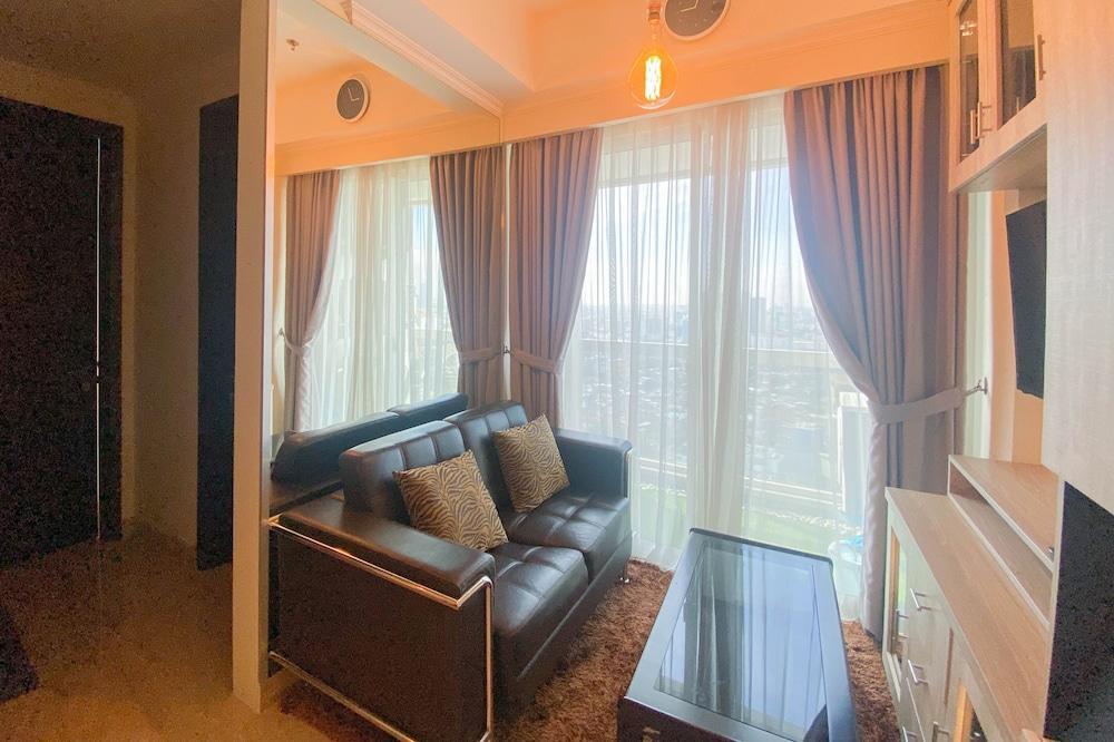 Nice And Elegant 2Br At Menteng Park Apartment - Tap to explore photos