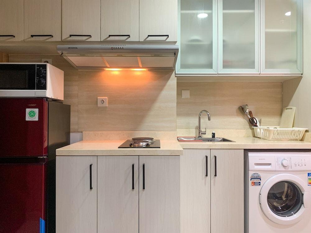 Well Appointed And Cozy Studio At West Vista Apartment - Tap to explore photos