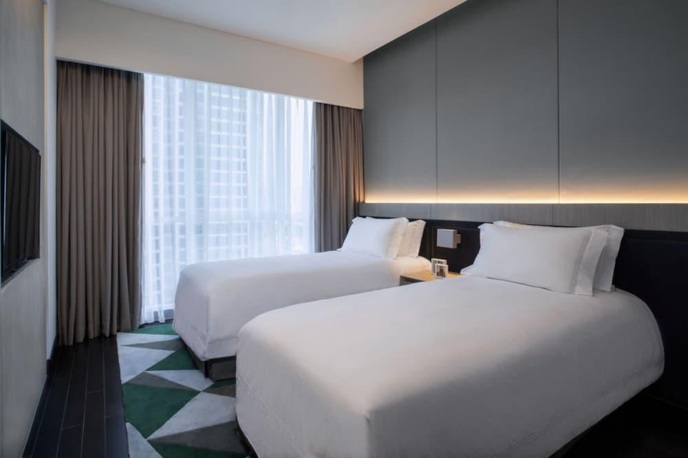 Two Bedroom Apartment, Fraser Place Setiabudi Jakarta - Tap to explore photos