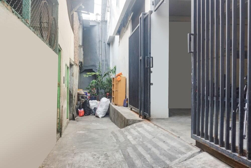 OYO 91421 Bridjo Populer Syariah - Tap to explore photos