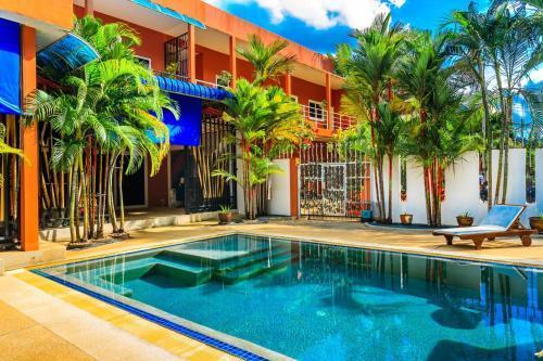 Jungceylon Villa - quiet location, pool, maid