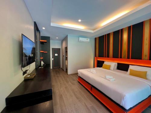 WOW PHUKET Room Type - Double Room with Balcony