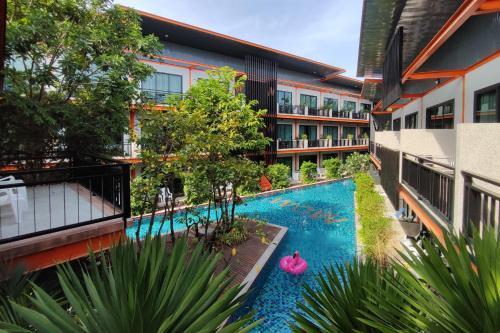WOW PHUKET - Tap to explore photos