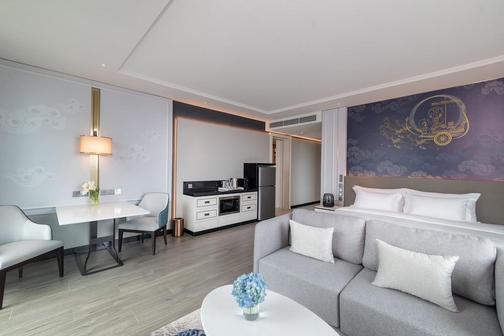 Grande Centre Point Surawong Room Type - Executive Twin Room