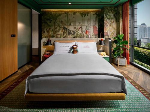25hours Hotel Jakarta The Oddbird Room Type - Medium Plus Garden King Room 25hours Hotel Jakarta The Oddbird Room Type - Medium Plus Garden King Room