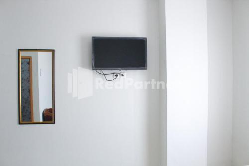 Brahma Hotel Mitra RedDoorz Room Type - Superior Double Room