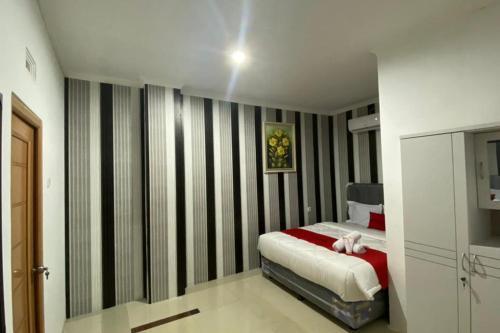 RedDoorz Plus @ Rawamangun