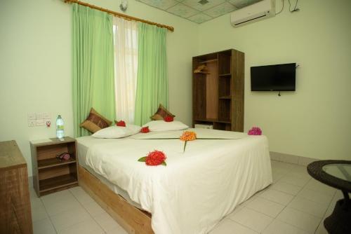 Summer Vibes Beach Front Room Type - Deluxe Double Room