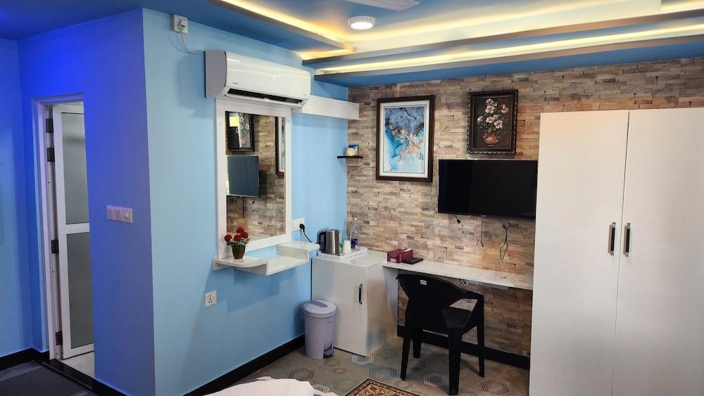 Isle inn Room Type - Comfort Double Room, 1 Queen Bed Isle inn Room Type - Comfort Double Room, 1 Queen Bed