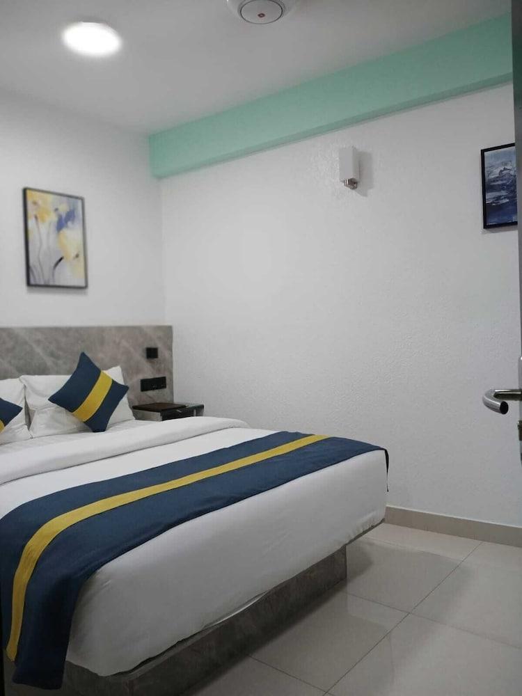 TOUR INN Room Type - Superior Room