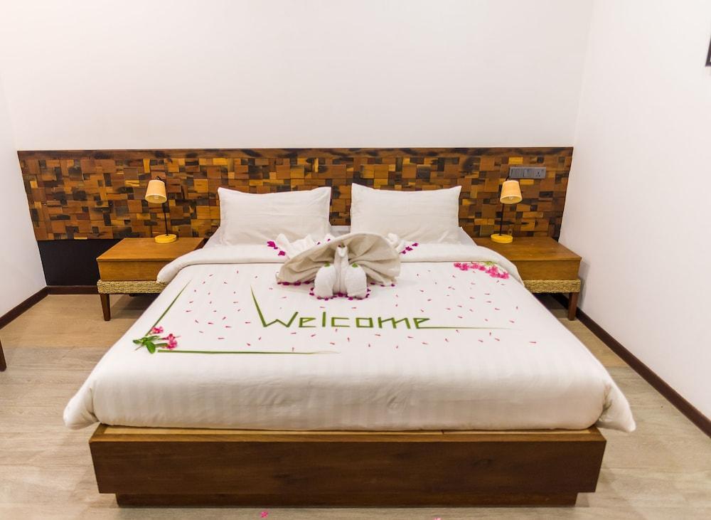 Premier Beach Room Type - Deluxe Double Room