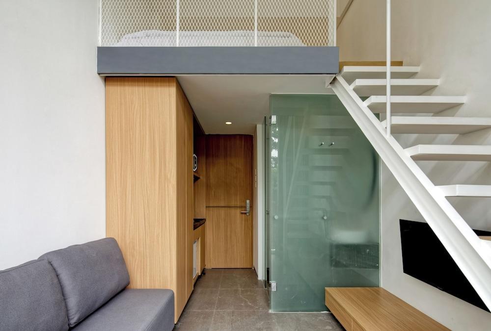 Sakura Terrace Benhil Room Type - Superior Room, 1 Queen Bed, Non Smoking, Mezzanine Sakura Terrace Benhil Room Type - Superior Room, 1 Queen Bed, Non Smoking, Mezzanine