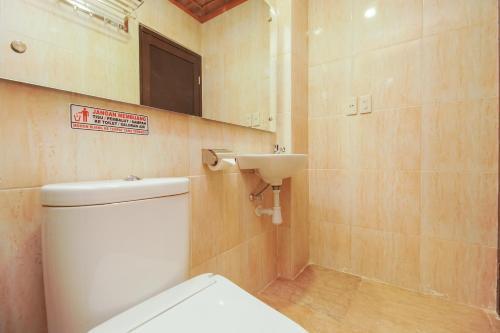 Urbanview Hotel Cantee Halim Perdanakusuma by RedDoorz Room Type - Superior Twin Room
