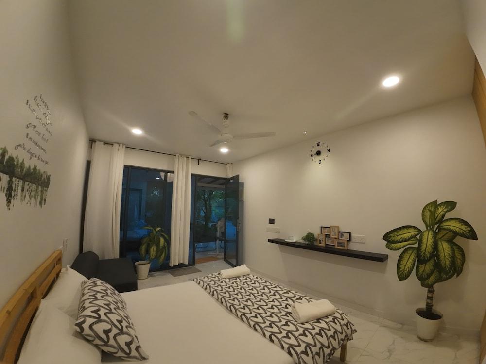 Oceana Inn Maldives Room Type - Deluxe Room, Garden View, Garden Area