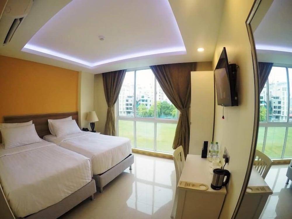 The Grand View Room Type - Deluxe Twin Room, 2 Twin Beds, City View The Grand View Room Type - Deluxe Twin Room, 2 Twin Beds, City View