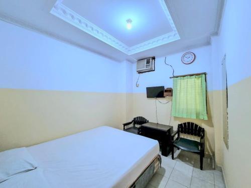 Hotel Taman Sari - Tap to explore photos
