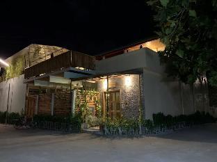 Aasna Inn - Tap to explore photos