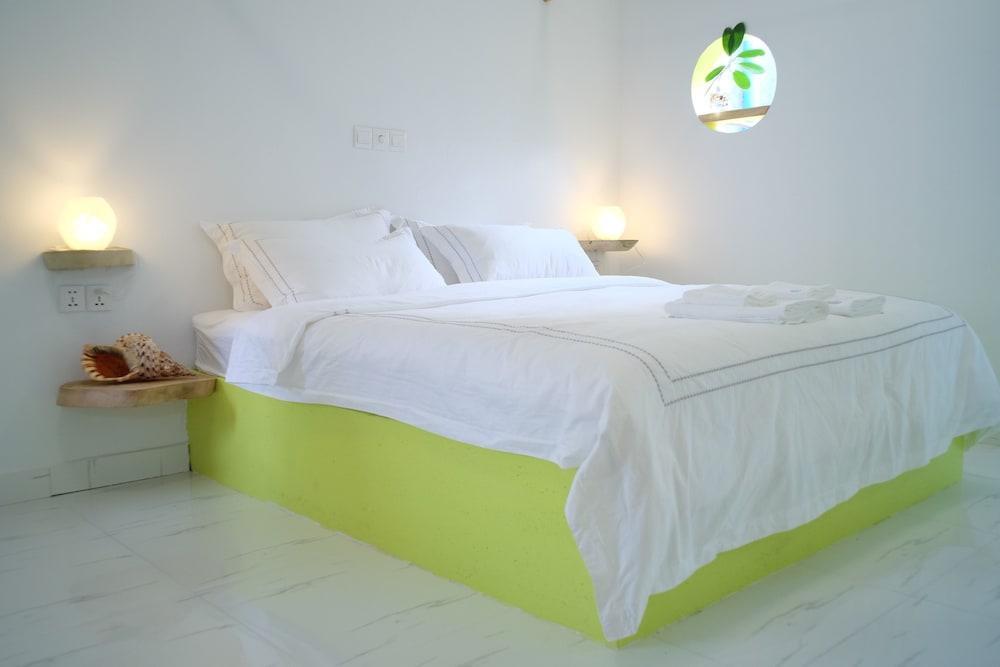 Noovilu Suites Maldives Room Type - Deluxe Double Room, 1 King Bed, Private Bathroom, Ground Floor Noovilu Suites Maldives Room Type - Deluxe Double Room, 1 King Bed, Private Bathroom, Ground Floor