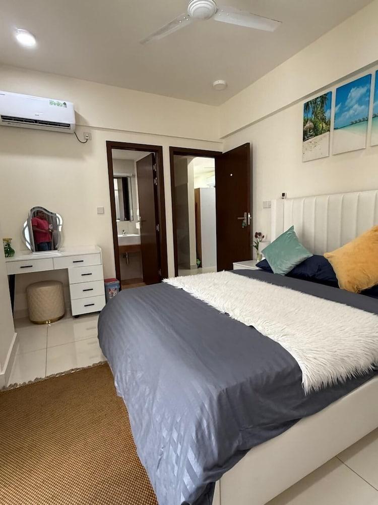 SUNNY CANOPY Room Type - Deluxe Apartment, City View, Tower SUNNY CANOPY Room Type - Deluxe Apartment, City View, Tower