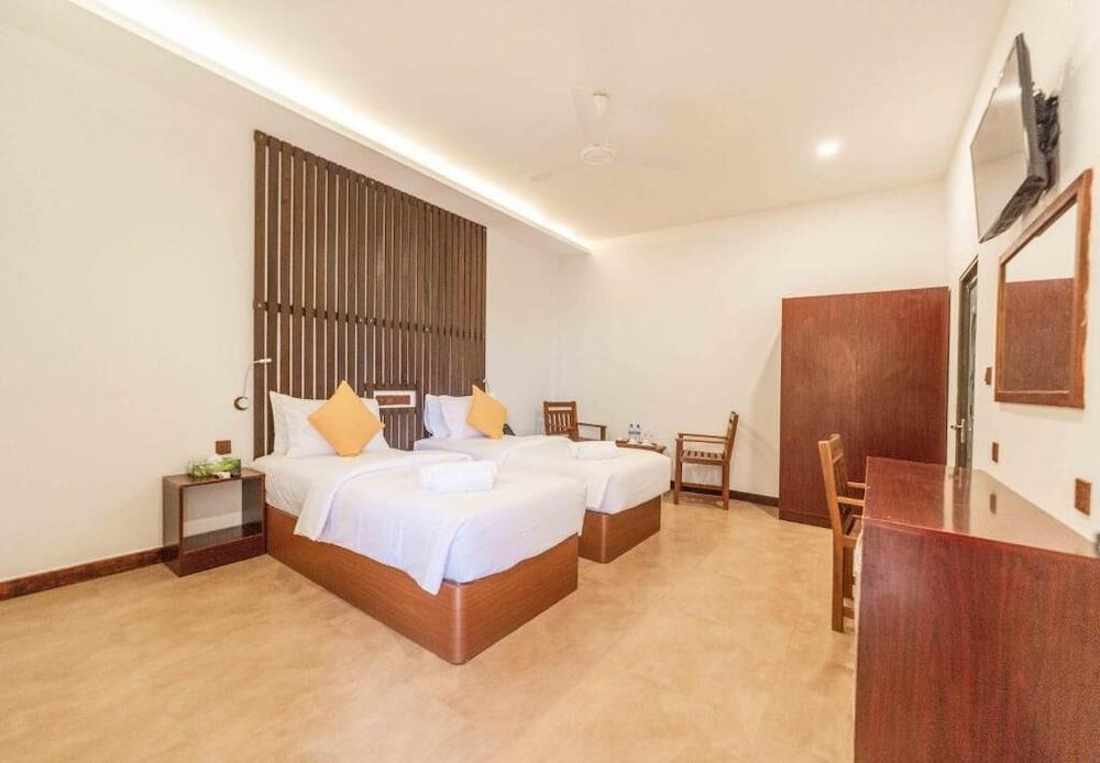 Beach Stone Room Type - Deluxe Double or Twin Room