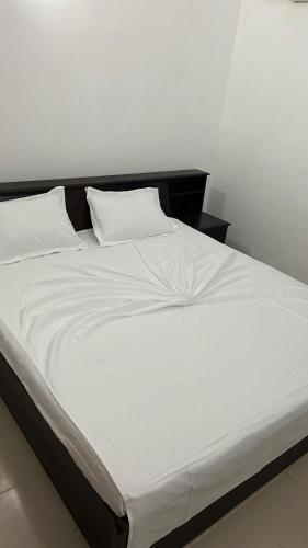 Himo Guest Inn - Tap to explore photos