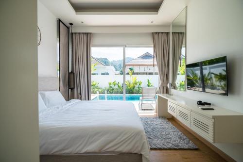Deluxe pool villa at Kamala Garden View