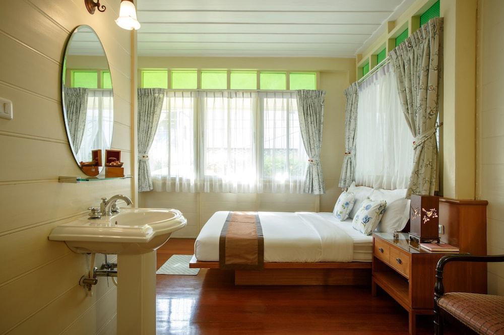 Baan Dinso Room Type - Deluxe Double Room