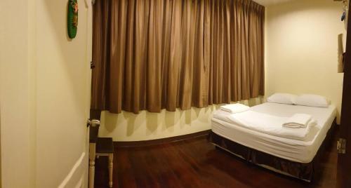 Papermoon Guesthouse Room Type - Double Room with Shared Bathroom