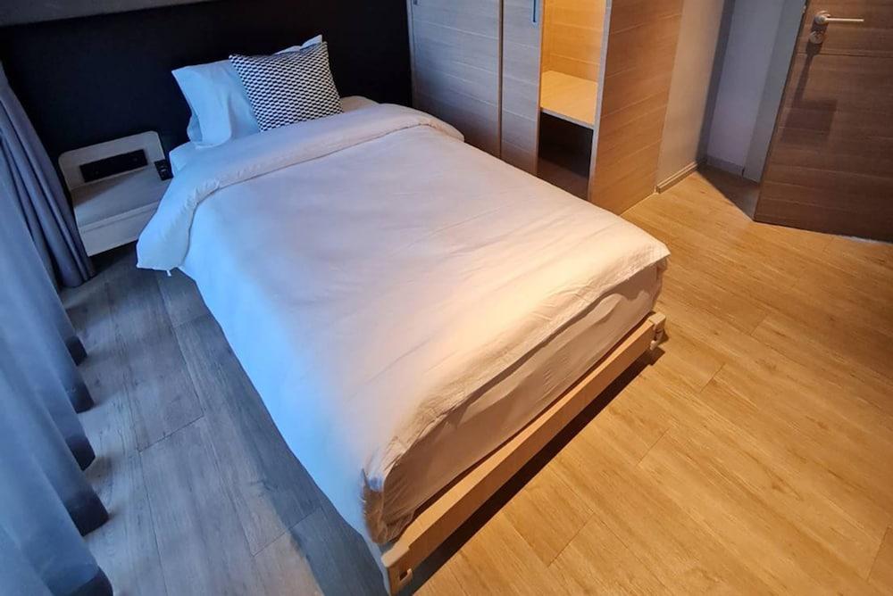 VOQUE Hotel & Serviced Residence Sukhumvit 51 Room Type - Two Bedroom